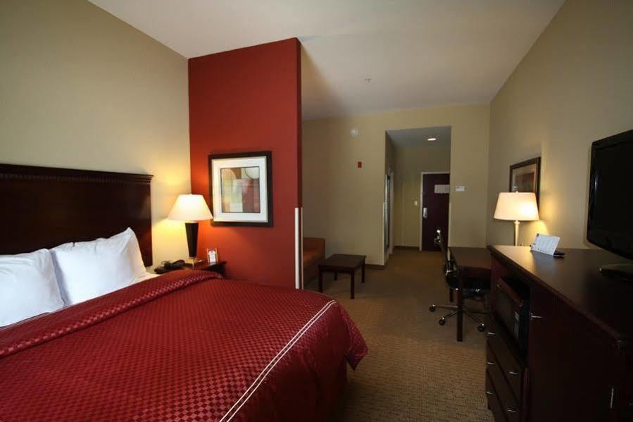 Comfort Suites Biloxi/Ocean Springs Exterior photo